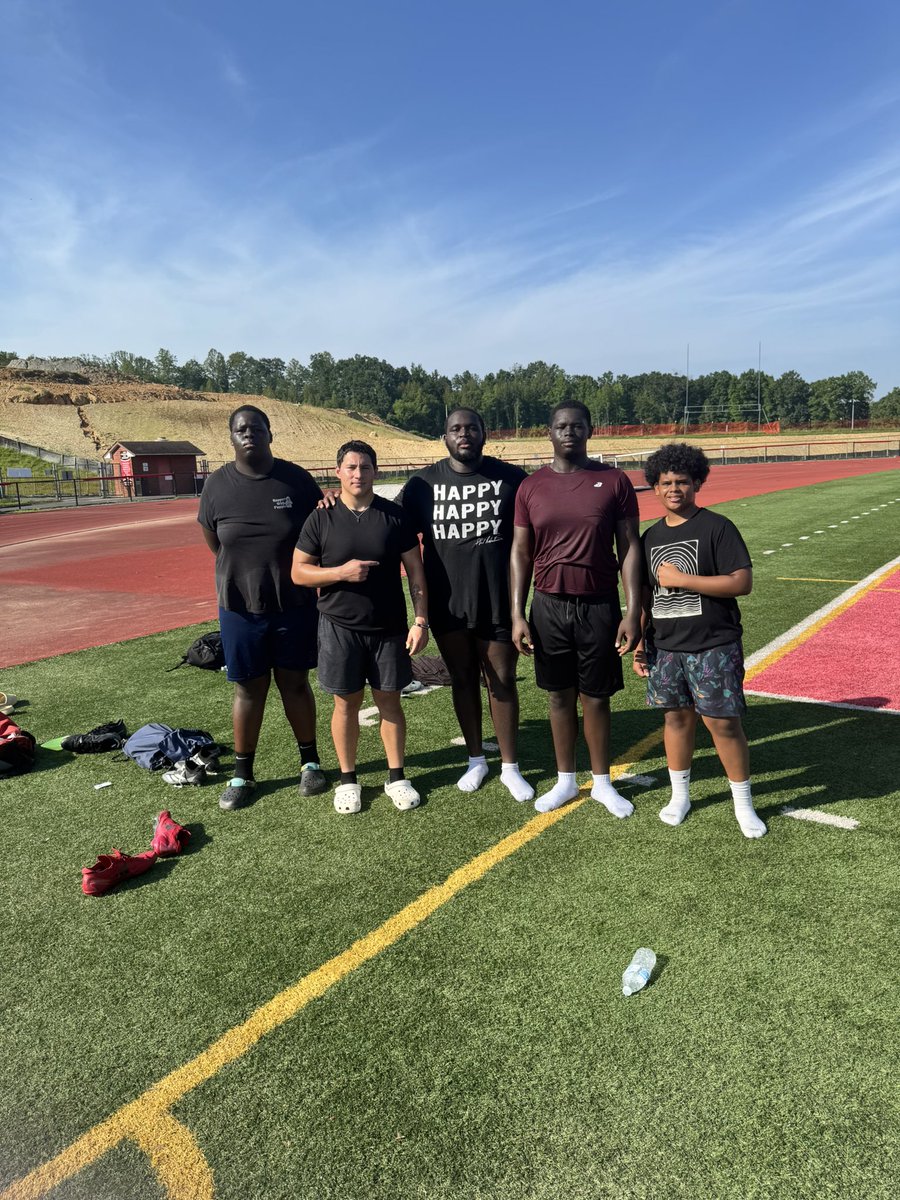 JamesMillerJr_'s tweet photo. Keep Chopping…
@alliebangurajr 
@lc_Maz 
@AbdulBa21523880 
@BrookePoint_FB https://t.co/ormeJ1sbp5