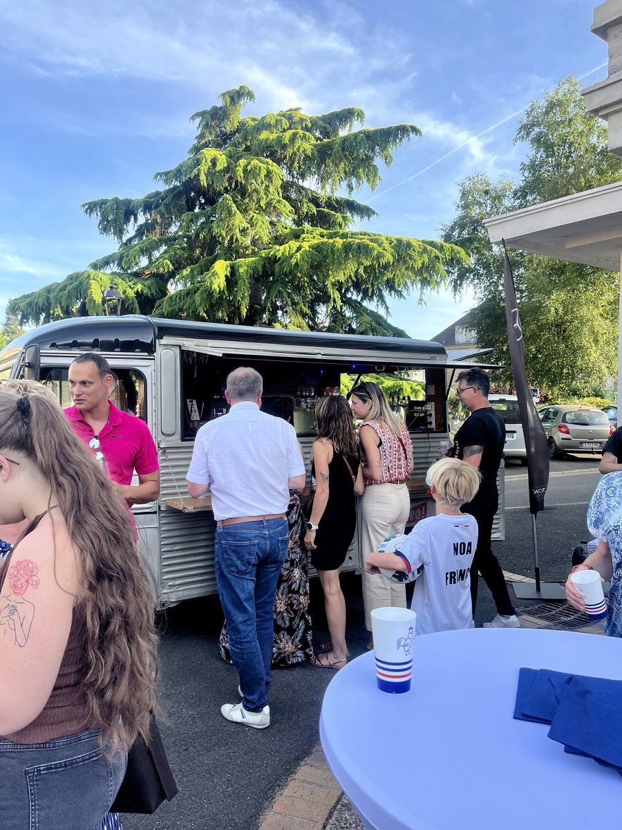 Happy Birthday !
Les 4ans de l’Académie c’était hier soir !
Quelle soirée ! 🥂🥳