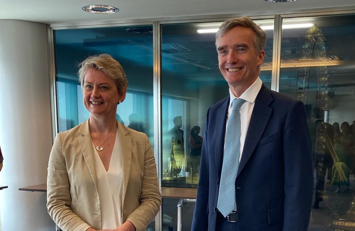 Alex Ellis (@alexwellis) on Twitter photo Un placer recibir a <a href="/YvetteCooperMP/">Yvette Cooper</a>, Mª del Interior🇬🇧quien se reúne con su homólogo🇪🇸Fernando Grande-Marlaska para reforzar la seguridad compartida de nuestros ciudadanos. 🇬🇧🇪🇸Trabajan juntos para hacer frente a desafíos comunes en materia de seguridad <a href="/ukhomeoffice/">Home Office</a> <a href="/interiorgob/">Ministerio del Interior</a> Un placer recibir a <a href="/YvetteCooperMP/">Yvette Cooper</a>, Mª del Interior🇬🇧quien se reúne con su homólogo🇪🇸Fernando Grande-Marlaska para reforzar la seguridad compartida de nuestros ciudadanos. 🇬🇧🇪🇸Trabajan juntos para hacer frente a desafíos comunes en materia de seguridad <a href="/ukhomeoffice/">Home Office</a> <a href="/interiorgob/">Ministerio del Interior</a>