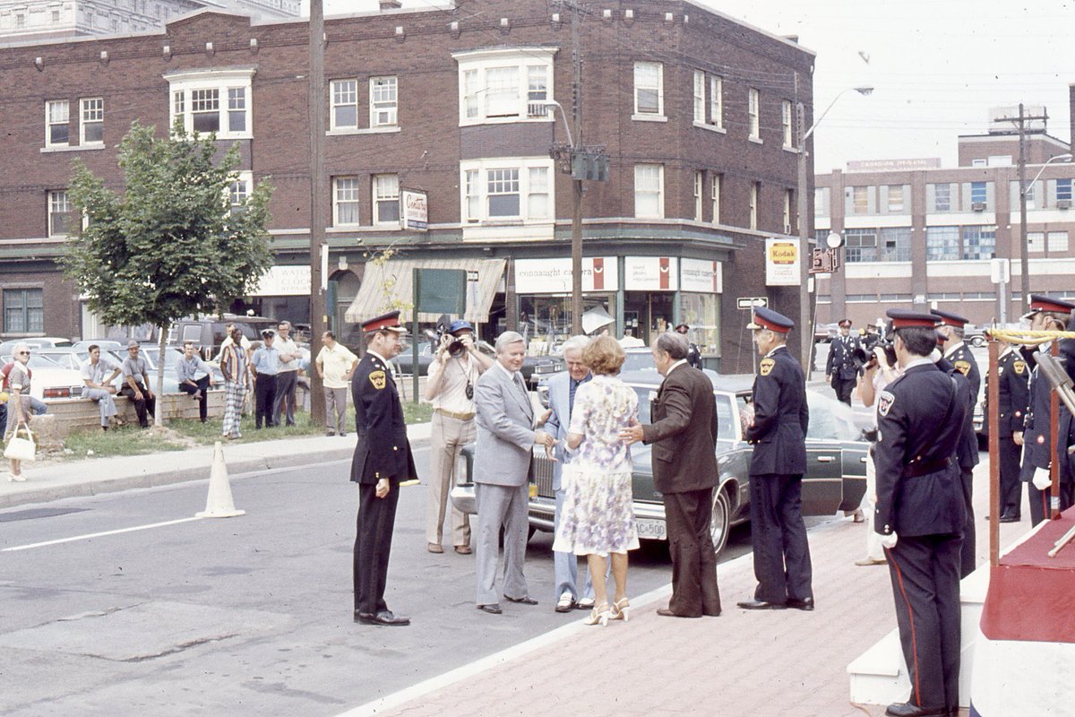 HPS_Museum's tweet photo. July 5, 1977 Ontario Premier Bill Davis arrives for the Opening Ceremony of Central Police Station. Photo looking south west at King William and Mary. #HPSArchives #PoliceHistory #HamOnt #HamOntHistory #HPSHistory #HPSMuseum https://t.co/X7LWz360QU