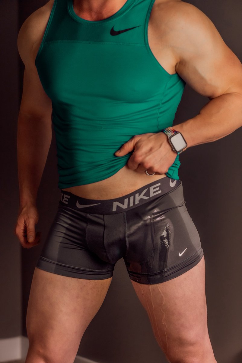 Who else loves Nike compression?
