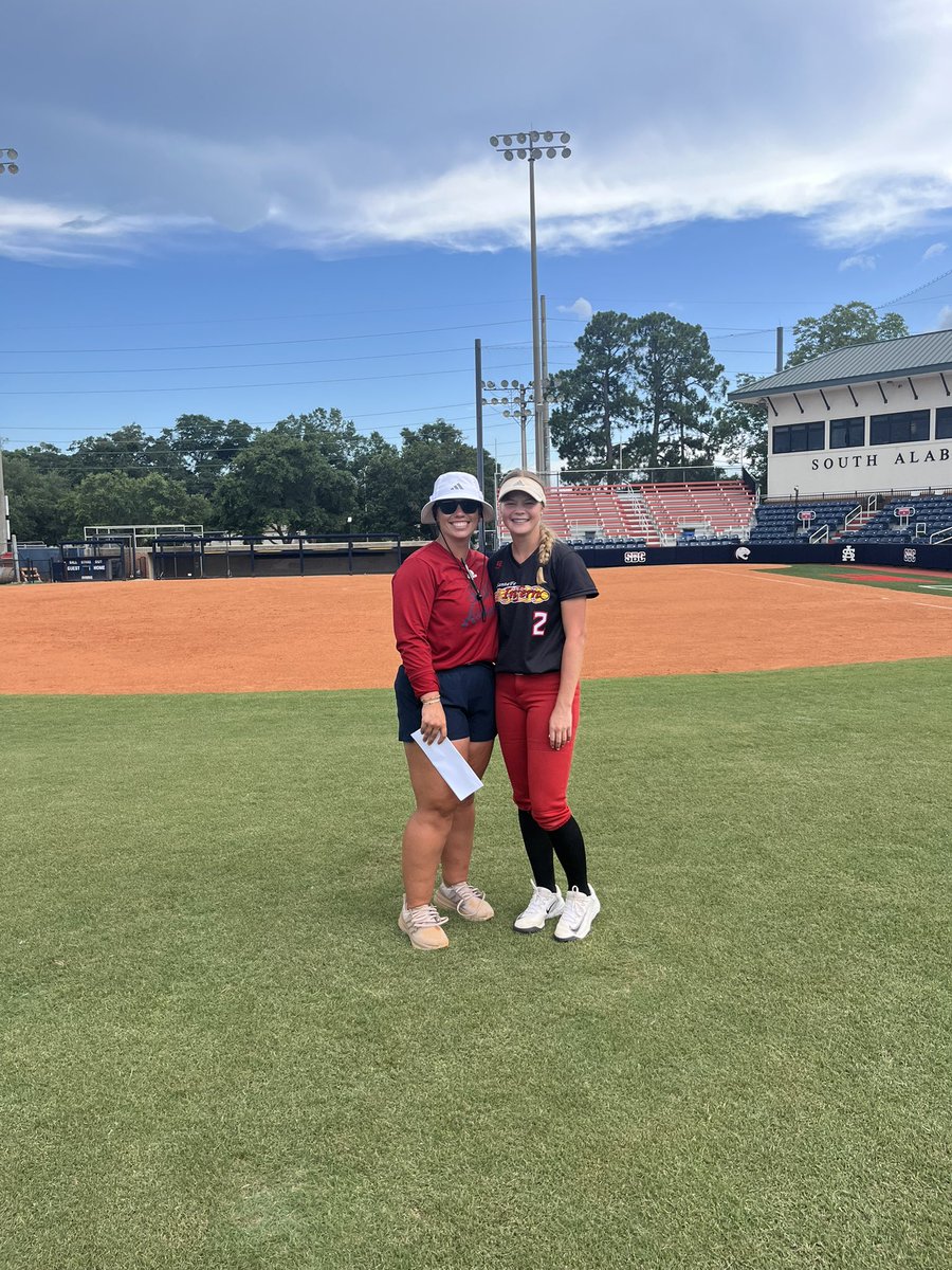 Thank you so much <a href="/SouthAlabamaSB/">South Alabama Softball 🥎</a> for a great camp yesterday. So blessed i got to come back and learn new things! Go Jags!!
<a href="/BclarkUSA/">Becky Clark</a> <a href="/StinaMcC7/">Kristina McCain</a> <a href="/kellyhorne31/">Kelly Horne</a> <a href="/FeNowling/">Santa Fe Inferno-Nowling</a> <a href="/SFInferno28_29/">Santa Fe Inferno Humphrey</a>
