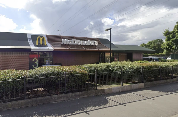 🚨SIX PEOPLE HOSPITALISED AFTER CHEMICAL ATTACK IN MCDONALDS

- FOUR MEN stormed outlet and sprayed substance at staff and queuing customers
- Attack took place at Highbridge Retail Park in Waltham Abbey, Essex

Why is the UK like this now?