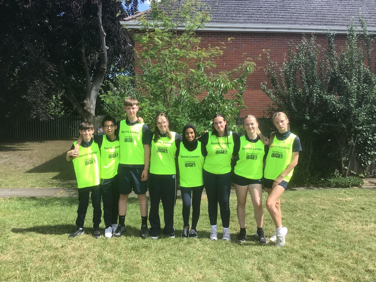 Year 9 leaders helped run Tenterfields Primary Sports Day. They were absolutely fantastic, displaying brilliant leadership skills throughout the afternoon. 🎉🏅🌟 @yourschoolgames