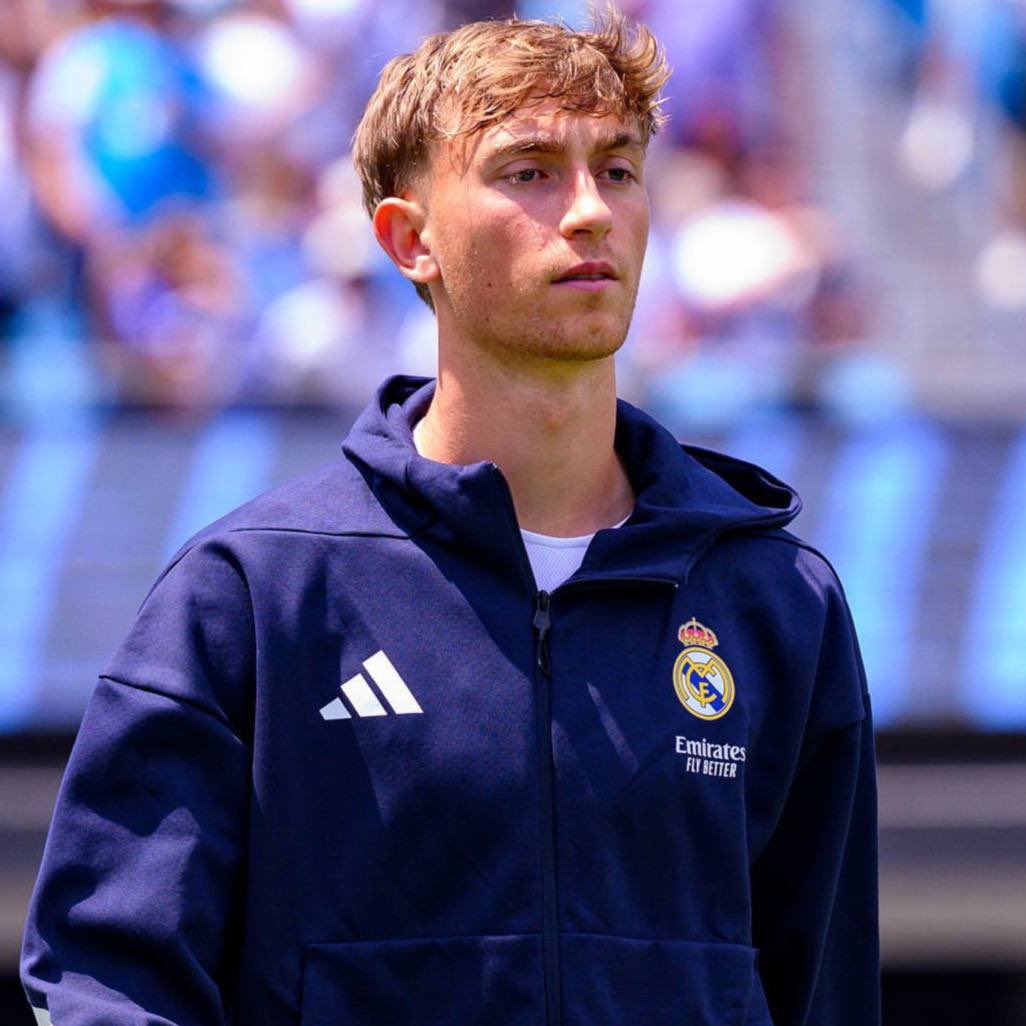 thebroke_dbeee's tweet image. π¨ In the last 2 games, Dean Huijsen leads Real Madrid in:
β’ Total passes (127)
β’ Line breaking passes (31)
β’ Passes to the final 3rd (11)
β’ Clearances (10)
β’ Aerial clearances (6)
