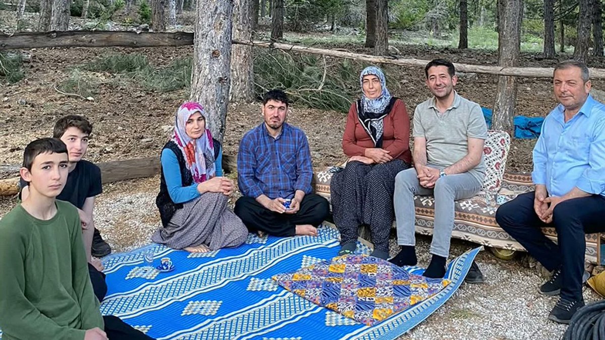 Metropol Gazetesi (@cukurovamtrpl) on Twitter photo Detaylar internet sitemizde:👇👇
cukurovametropol.com.tr
Başkan Cömert Özen, Sarıpınar Mahallesi’nde hemşehrileriyle buluştu! Gözleme sofralarında sohbet, çocuklarla oyun ve vatandaşların taleplerine kulak verdi.
<a href="/fekebelediyetr/">Feke Belediyesi</a> Detaylar internet sitemizde:👇👇
cukurovametropol.com.tr
Başkan Cömert Özen, Sarıpınar Mahallesi’nde hemşehrileriyle buluştu! Gözleme sofralarında sohbet, çocuklarla oyun ve vatandaşların taleplerine kulak verdi.
<a href="/fekebelediyetr/">Feke Belediyesi</a>
