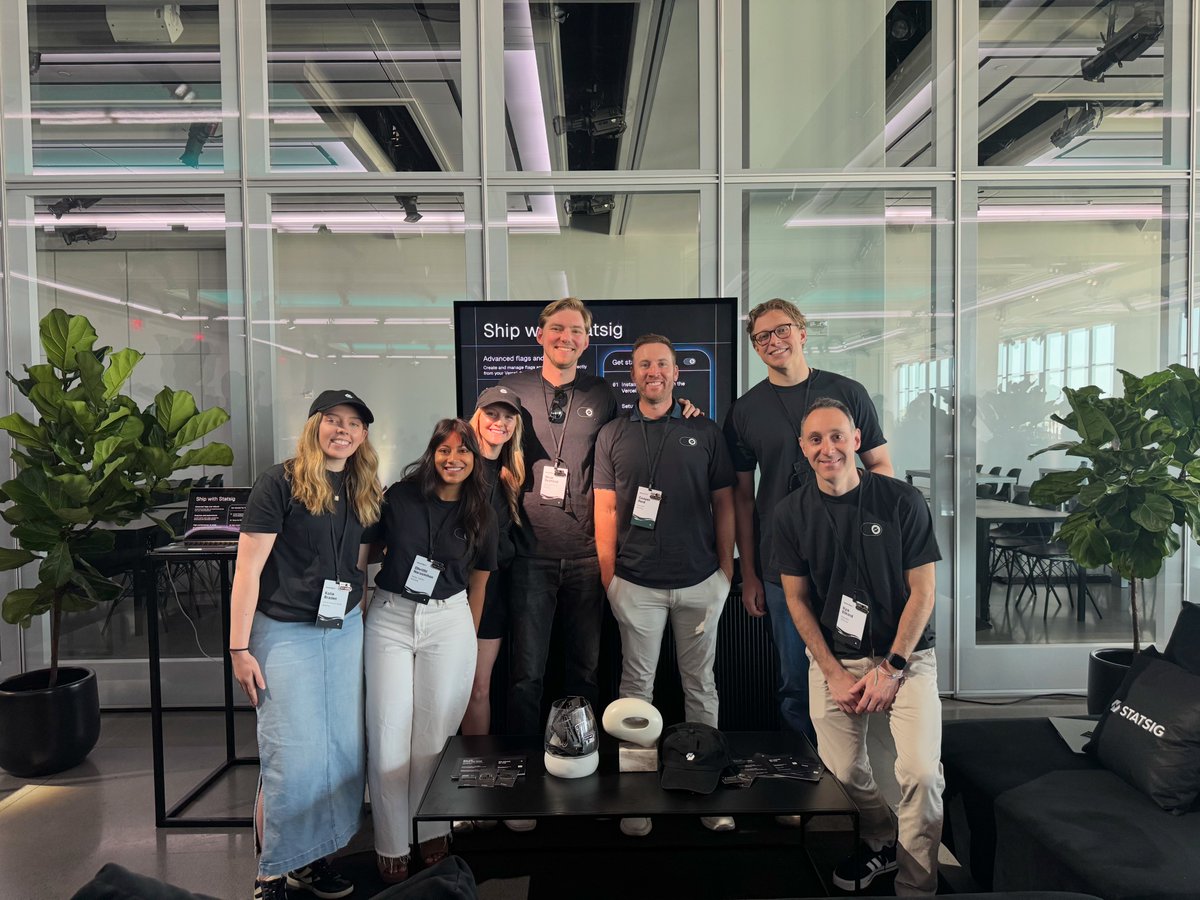 statsig's tweet image. Live from #VercelShip 🚢 Come say hi to our team from 9AM-5PM today at The Glasshouse in NYC!
🎤 3:05-3:45 PM | Workshop Room – Join Dominik Ferber and Joe Zeng’s workshop on learning how to use @Vercel’s Flags SDK and the Statsig integration