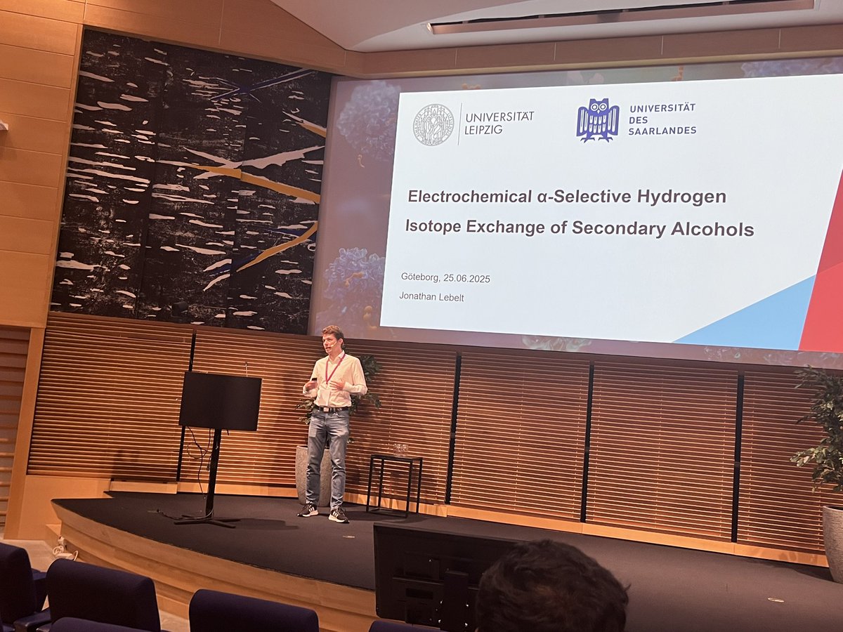 TaGulder Group (@biomicat) on Twitter photo Jonathan <a href="/biomicat/">TaGulder Group</a>.bsky.social is on the stage presenting his latest results on deuterations <a href="/123H_RTG/">¹²³H (RTG 2721)</a> using paired electrolysis ⚡️ @ the #internation Symposium on the Synthesis & Application of Isotopically labeled Compouns! Many thanks to the #IIS-ED for the travel grant ! Jonathan <a href="/biomicat/">TaGulder Group</a>.bsky.social is on the stage presenting his latest results on deuterations <a href="/123H_RTG/">¹²³H (RTG 2721)</a> using paired electrolysis ⚡️ @ the #internation Symposium on the Synthesis & Application of Isotopically labeled Compouns! Many thanks to the #IIS-ED for the travel grant !