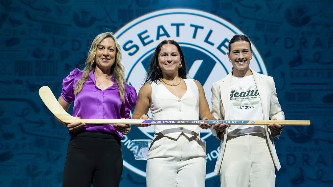 OhioStateWHKY's tweet image. ICYMI - Six Buckeyes were selected in last night&apos;s PWHL Draft

Six picks were the most by any NCAA program represented in the draft

📰 go.osu.edu/25PWHLDraft

#GoBucks | #ProBucks