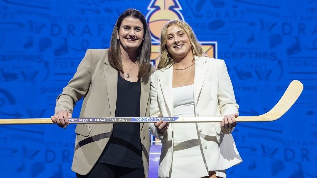 OhioStateWHKY's tweet image. ICYMI - Six Buckeyes were selected in last night&apos;s PWHL Draft

Six picks were the most by any NCAA program represented in the draft

📰 go.osu.edu/25PWHLDraft

#GoBucks | #ProBucks