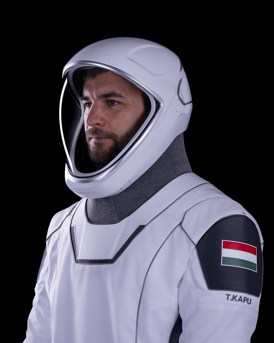 A source of immense pride for Hungary. After 45 years, a Hungarian is in space again. Tibor Kapu has launched to the ISS today. Have a safe journey!