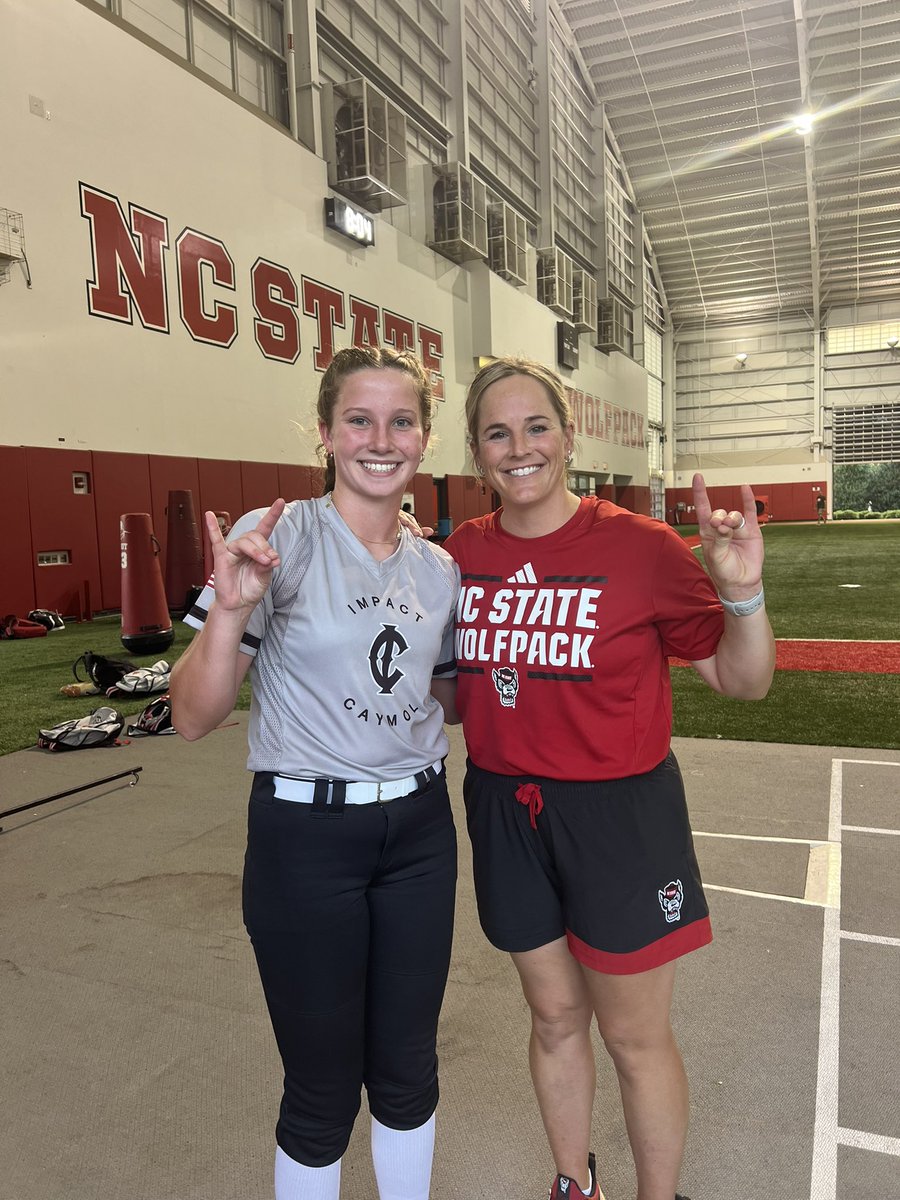 madi_hartline2's tweet image. Day 1 of the @PackSoftball pitching and catching camp! Had a great time meeting everyone and getting to talk to the players and coaches. I learned so much about my pitching fundamentals especially fastball which I loved. @CoachCassady @LLefty18 @packsbcamp @ElonSoftball