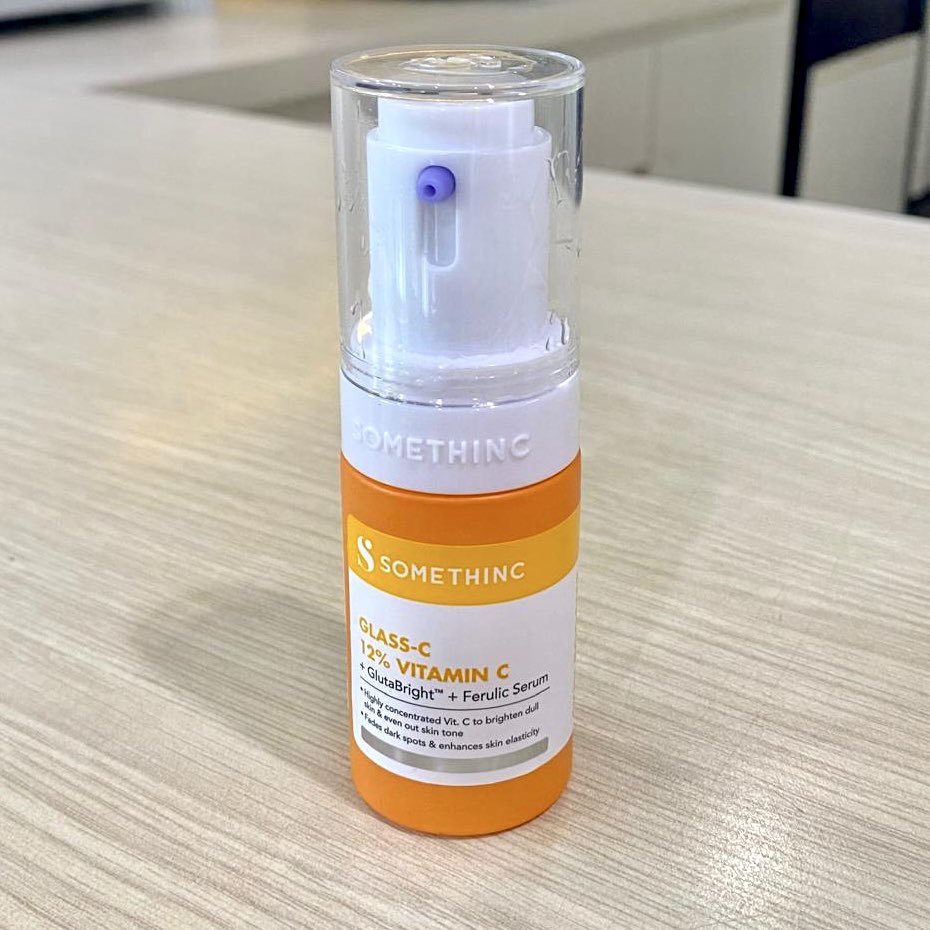 EH.. btw yg belum coba serum somethinc ini punya ingredients ok bgt... Glass-C 12% Vitamin C + Glutabright + Ferulic Acid 

🛒 s.shopee.co.id/7AS4oFDJA7

anw lagi disc 50% ternyata... gas gasih mumpung payday ☺️☺️