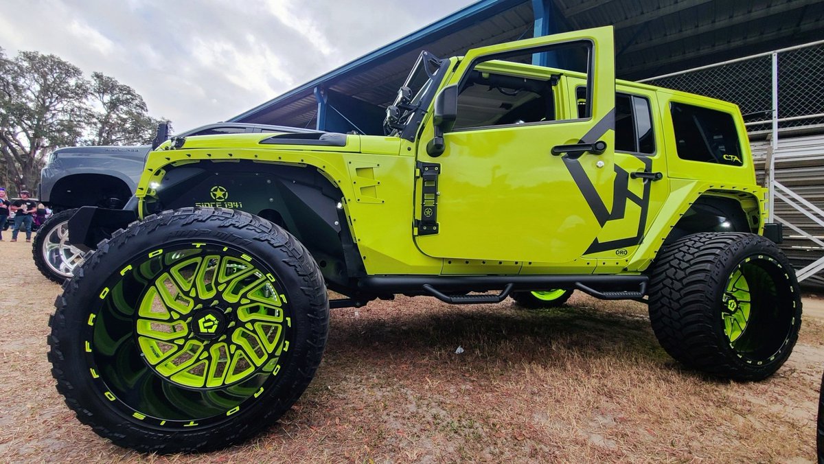 Welcome to #wheelswednesday. Let's see em

<a href="/THEJeepMafia/">The Jeep Mafia</a> 
<a href="/JeepsGreen/">GreenJeepsOnly</a> 
@TheJeepBoss
#TISwheels #teamtis #builtnotbought #Jeep #itsaJeepthing #JeepFamily #JeepLife #Wrangler #JKU #JKUworld #Hulk #Hulkonthemove #Floridalife #offroad 
IG: @Hulk_16jku 
Tok:@Hulk_16jku