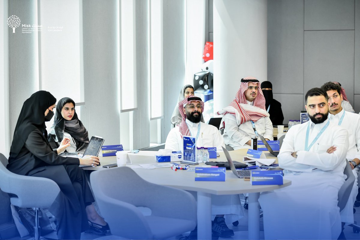 تستكمِل الدفعة الرابعة من برنامج #قيادات_واعدة_10X رحلتها القيادية عبر تجربة استثنائية تجمع بين التعلٌّم والتمكين لتحقيق أثر مُضاعف.