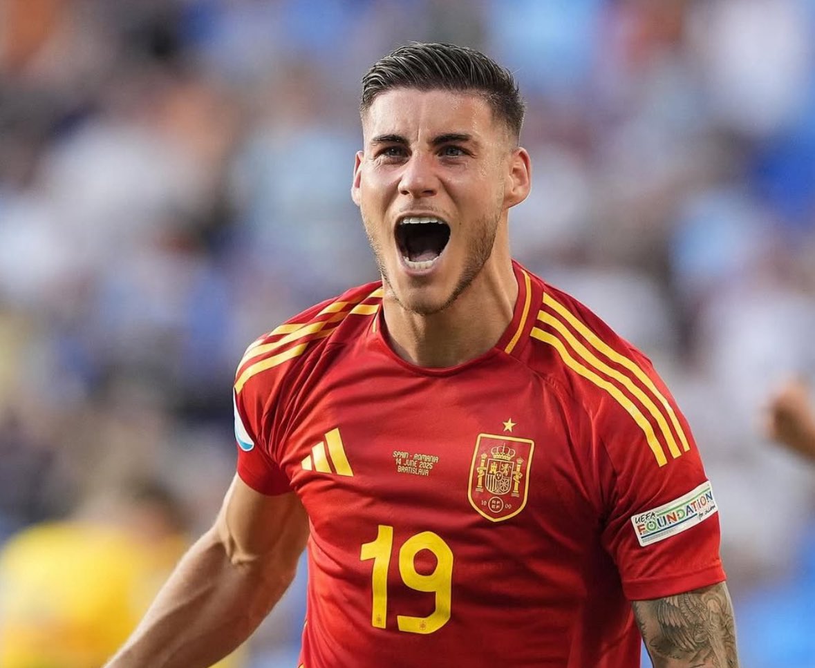 🚨🔵⚪️ Understand Espanyol have agreed deal to sign Roberto Fernández from Braga.

Details being sorted right now ahead of contract signing in the next hours. ✅