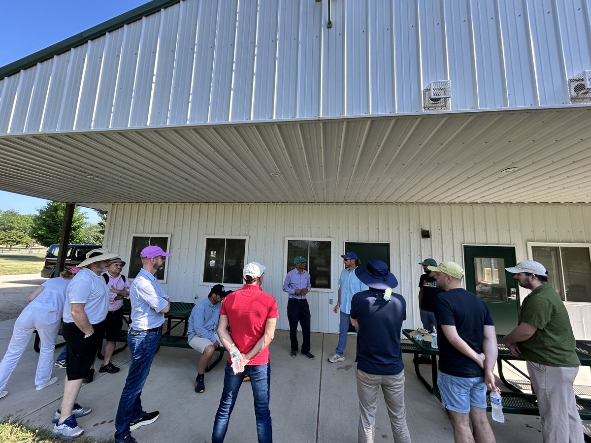 CANR_Intl's tweet image. Day 2 starts off with a field visit to MSU’s @KelloggBioStn . Participants saw firsthand how science, sustainability, and community come together. #AgResearch #ClimateSmartAg #MSUKBS #CANREuropeForum