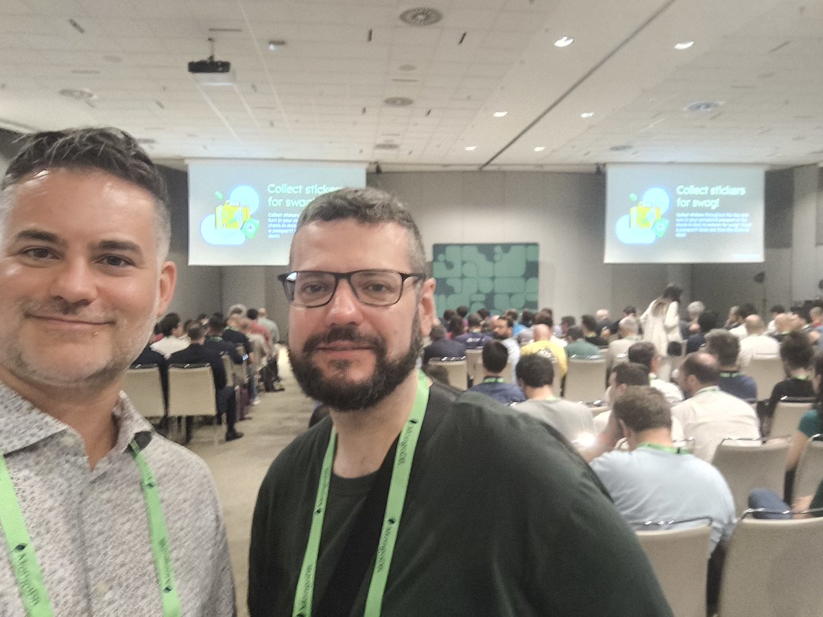 ale_annini's tweet photo. @MongoDB local with my colleague Pier Luigi!
#MongoDBlocal https://t.co/94MZ8TUi1l