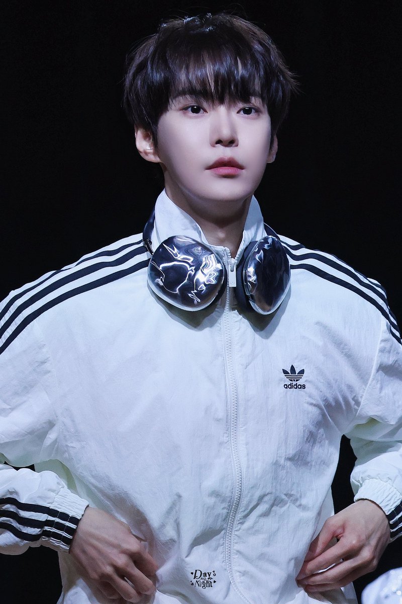 Dayandnight0201's tweet photo. 250625

#도영
#DOYOUNG https://t.co/mAblmtkZQd