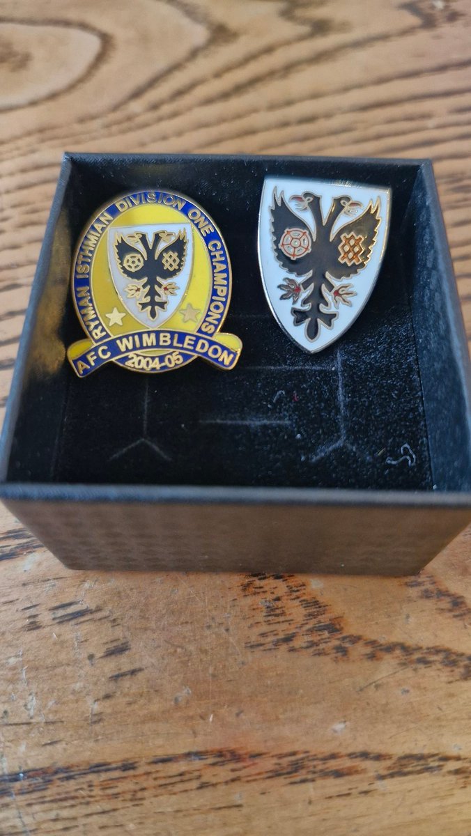 Nice find of these <a href="/AFCWimbledon/">AFC Wimbledon</a> badges in a Bridport antique shop! #AFCW