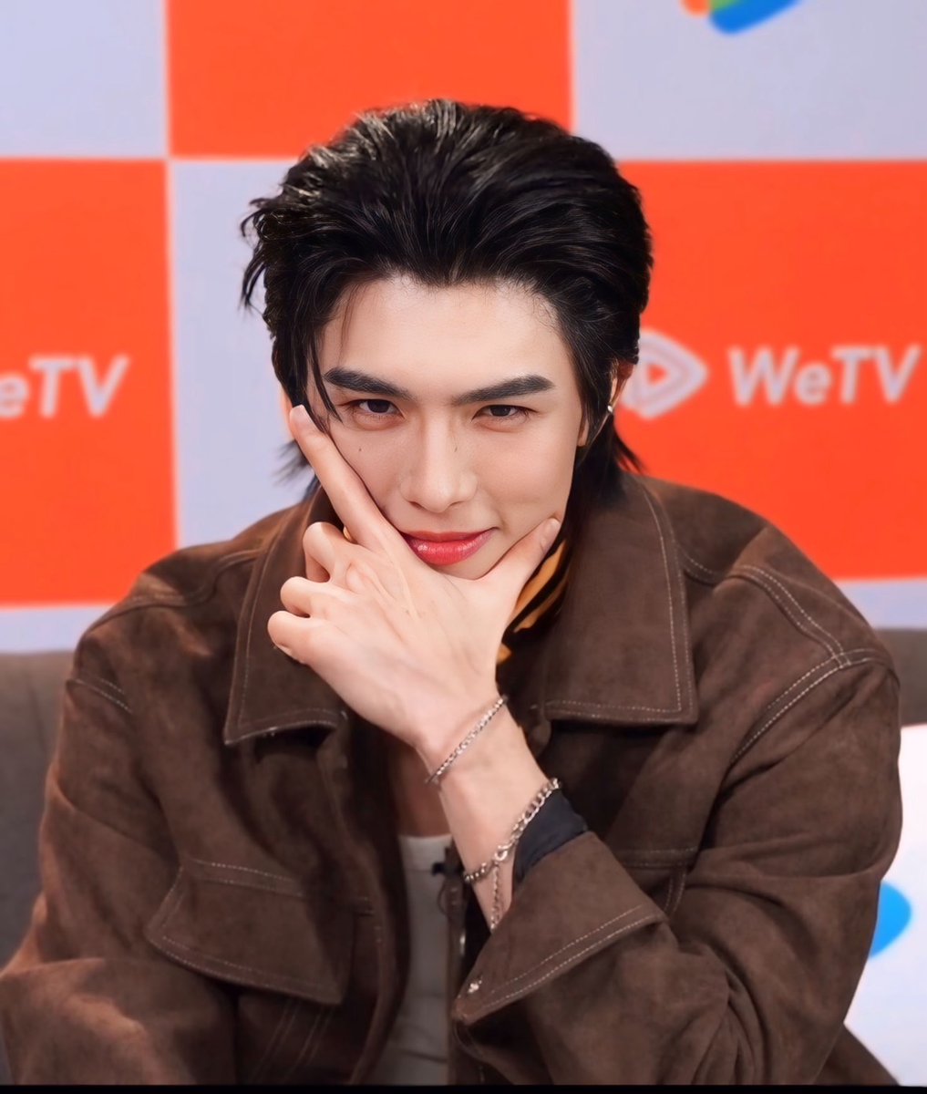 LtmSmartBoomTH2's tweet photo. TGT4Ever Auralis
#1MonthAuralisary 

รูปคู่...เนอะ? ไม่คู่ตรงไหน??

5 ห้า ฮ่า ๕ Ha

🤍💗🖤💙💜💫🌌✨ https://t.co/nQAwNYGonY