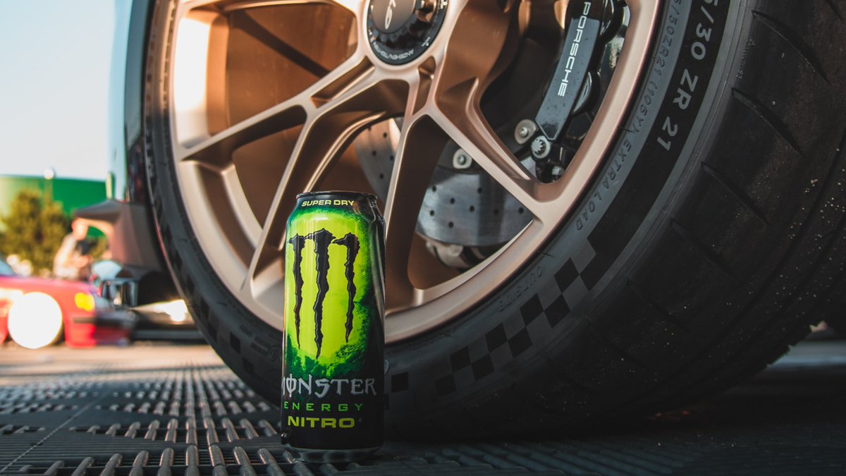 Drift, stylowe fury, dobra muzyka i Monsterowa energia – tak właśnie będzie wyglądać ten weekend na Club de Ultrace!

Monster Energy wjeżdża do Wrocławia razem z ekipą: Dj Lucky Boy, Ktofbyku, Custom Punch i oczywiście Monster Girls!