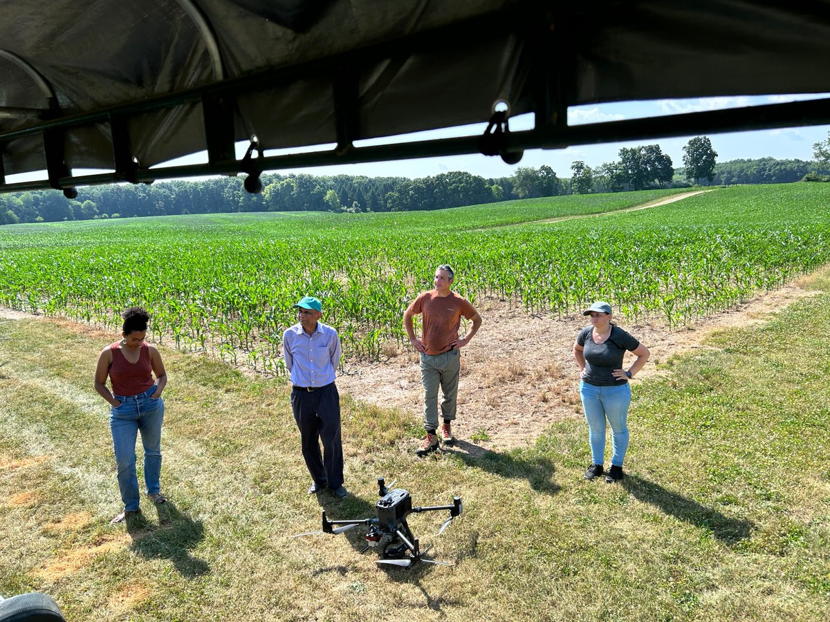 CANR_Intl's tweet image. Day 2 starts off with a field visit to MSU’s @KelloggBioStn . Participants saw firsthand how science, sustainability, and community come together. #AgResearch #ClimateSmartAg #MSUKBS #CANREuropeForum