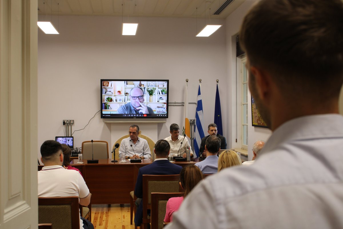 📲Την Τετάρτη 18 Ιουνίου 2025 πραγματοποιήθηκε δημόσια διαβούλευση για τη λειτουργία της πλατφόρμας «Διαφάνεια», σε συνεργασία με τον βουλευτή κ. Δημήτρη Δημητρίου.