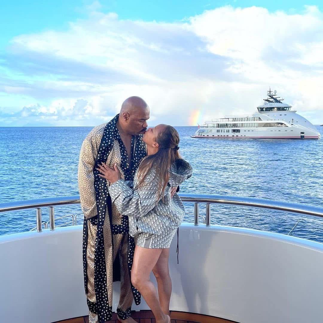 This woman has given me the absolute best years of my life happy anniversary darling ....I love you Marjorie 👑💕