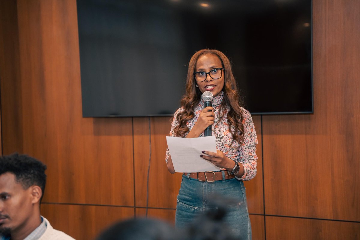 Baobab_RPC's tweet image. We close the day in Addis with powerful commitments from Prof. Sileshi Garoma (MoH) and Ms. Misrak Mohammed Hassen (RRS) to use Baobab’s evidence to strengthen SRHR services for women in refugee camps and host communities across 🇪🇹. #SRHR #RefugeeHealth #EvidenceToAction