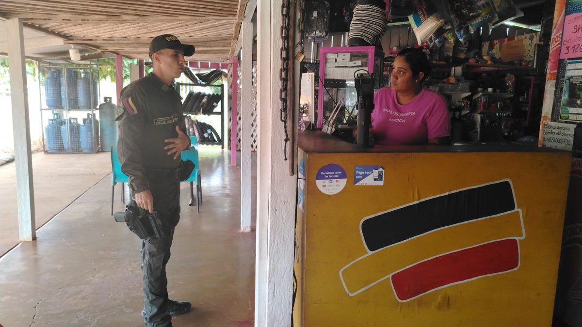 En #Vichada, los controles no se detienen.
Nuestros hombres y mujeres trabajan día y noche para tu tranquilidad. #TrinomioDeLaSeguridad #VichadaSeguro