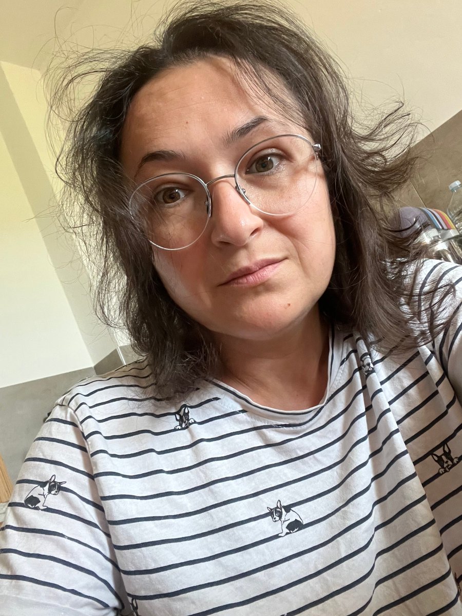 OMG. I'm back. 

I'm not sure I'm back-back. But I logged in. 

*panic* *anxiety* *curiosity*