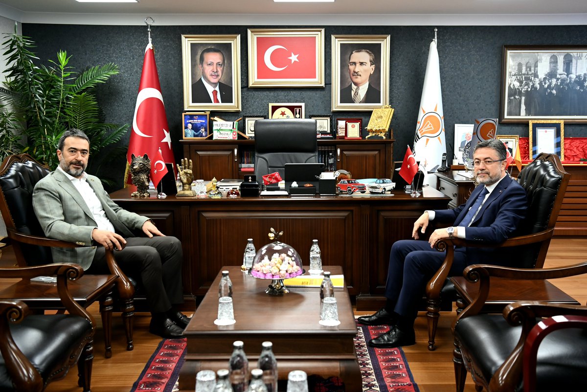 İbrahim Yumaklı (@ibrahimyumakli) on Twitter photo 🤝 AK Parti Ankara İl Başkanımız Sayın <a href="/hakanhanozcan/">Hakan Han ÖZCAN 🇹🇷</a> ile başkentimizin geleceğine dair verimli bir görüşme gerçekleştirdik.
🇹🇷 Cumhurbaşkanımız Sayın <a href="/RTErdogan/">Recep Tayyip Erdoğan</a>’ın liderliğinde, #TürkiyeYüzyılı yolculuğumuzda başkentimiz için el birliğiyle çalışmaya devam ediyoruz.
Nazik 🤝 AK Parti Ankara İl Başkanımız Sayın <a href="/hakanhanozcan/">Hakan Han ÖZCAN 🇹🇷</a> ile başkentimizin geleceğine dair verimli bir görüşme gerçekleştirdik.
🇹🇷 Cumhurbaşkanımız Sayın <a href="/RTErdogan/">Recep Tayyip Erdoğan</a>’ın liderliğinde, #TürkiyeYüzyılı yolculuğumuzda başkentimiz için el birliğiyle çalışmaya devam ediyoruz.
Nazik