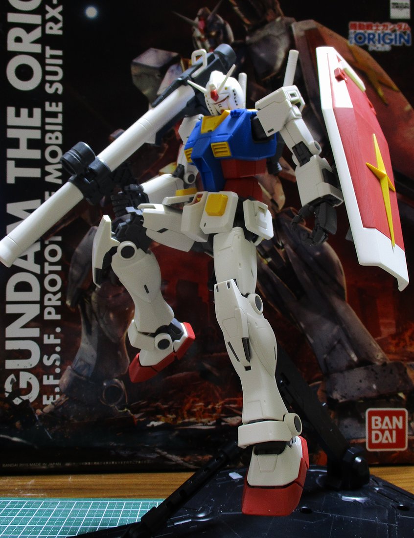 aono6's tweet image. #ガンプラ #機動戦士ガンダム　
＃ジークアクス　

ジークアクスを鑑賞、いや～ファーストのガンダム、再認識してまして、以前パチったMGオリジンガンダム弄っております。RG ver2でもいいんですが、作りたくなりますね(^^)