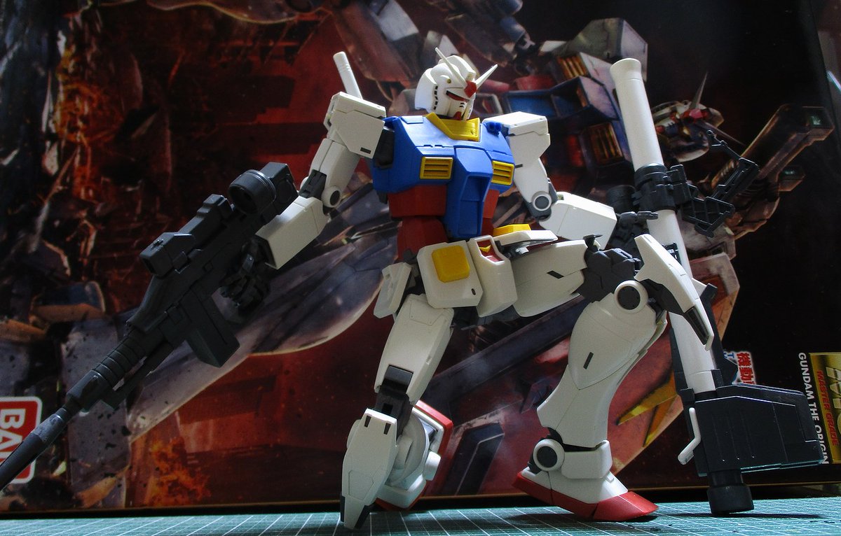 aono6's tweet image. #ガンプラ #機動戦士ガンダム　
＃ジークアクス　

ジークアクスを鑑賞、いや～ファーストのガンダム、再認識してまして、以前パチったMGオリジンガンダム弄っております。RG ver2でもいいんですが、作りたくなりますね(^^)