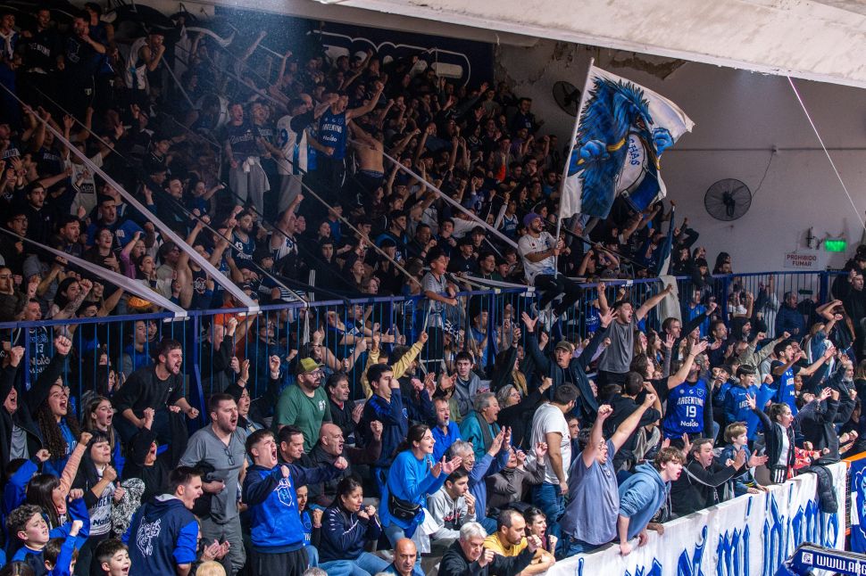 Pick&Roll (@pickandrollweb) on Twitter photo #LigaNacional
¿Qué pasará con Argentino?
Argentino de Junín comenzó reuniones para definir su futuro en la Liga. Su presidente renunció y podría haber novedades de venta, y con un comprador. Lo detalla <a href="/josefiebig/">Colo fiebig</a>
➡️ pickandroll.com.ar/noticias/63485…
📷 La Liga #LigaNacional
¿Qué pasará con Argentino?
Argentino de Junín comenzó reuniones para definir su futuro en la Liga. Su presidente renunció y podría haber novedades de venta, y con un comprador. Lo detalla <a href="/josefiebig/">Colo fiebig</a>
➡️ pickandroll.com.ar/noticias/63485…
📷 La Liga