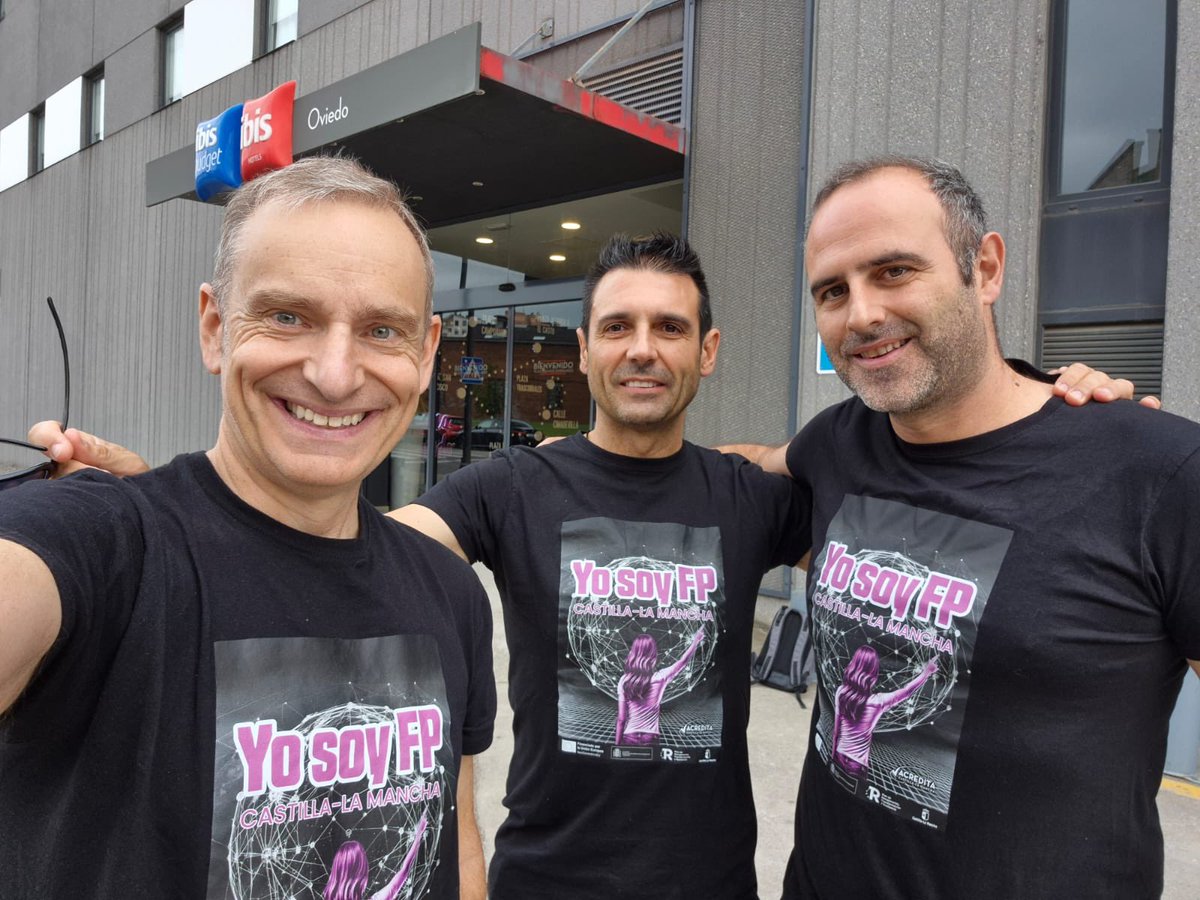 Ya ha llegado nuestro equipo de profesores del proyecto de innovación MEC intercentros Procesos Intralogisticos Eficientes basados en Robótica Colaborativa e Inteligencia Artificial, a las instalaciones del centro colaborador de Asturias donde celebrarán reuniones de coordinación