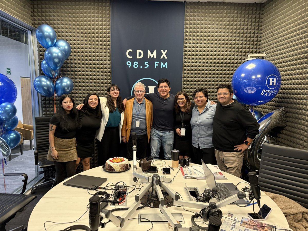 SergioyLupita's tweet image. ¡Hoy cumplimos 6 años al aire! 🎙️

🎉🎊Muchas gracias por acompañarnos todas las mañanas.🎈

@SergioSarmiento
@LupitaJuarezH 
#6toAniversario