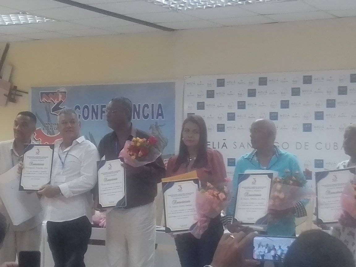 Se desarrolla la 3ra Conferencia de la ANIR Provincial con la participación de lixania Alvarez presidenta del CIR donde debaten temas de funcionamiento interno y se trazan acciones para el mejor trabajo con los innovadores en la base