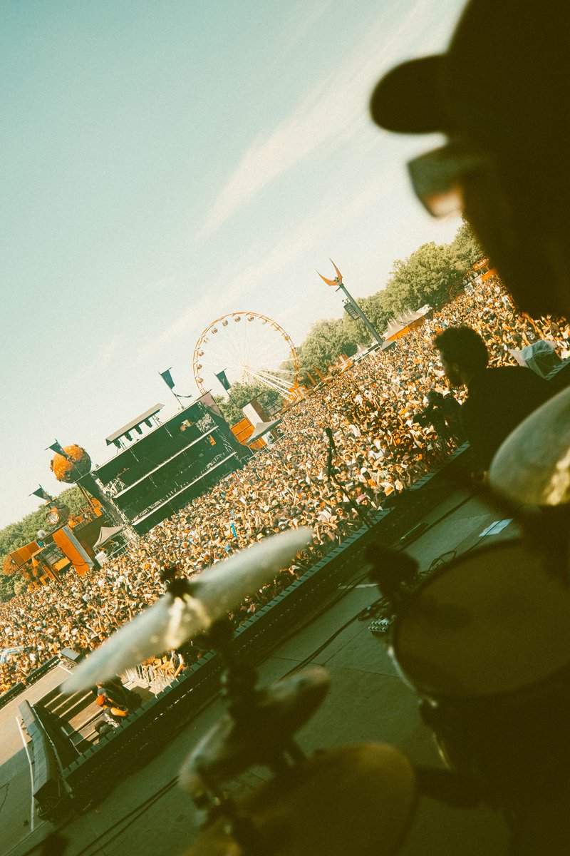 Dead Poet Society tweet media