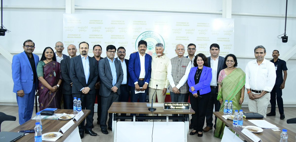 nasscom's tweet photo. Grateful to Honourable #ChiefMinister of #AndhraPradesh, Shri N. Chandrababu Naidu, for an insightful dialogue with Nasscom & ER&D Council on boosting Andhra Pradesh’s tech ecosystem. The discussion focussed  on skilling, DeepTech pilots & fostering innovation in engineering, R&D & entrepreneurship. Together, industry & govt will fuel sustainable growth & a vibrant talent pipeline. 

@ncbn @BVRMohanReddy @MuzumdarSantosh @rameshkaza2010 @sangeetagupta29 @SrikanthNasscom @siva_polimetla1 

#TechForAP #Innovation #DeepTech