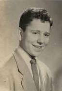 Recordamos los villaclareños un día como hoy el natalicio de Agustín “Chiqui” Gómez-Lubián Urioste, fundador del Directorio Revolucionario y uno de los organizadores del Bloque Estudiantil Universitario en la Universidad de Las Villas.
#CubaHonra
#VillaClaraConTodos