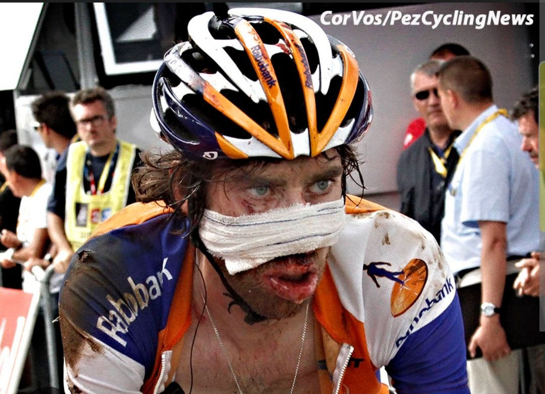 SDaphnetoo's tweet photo. @dpshow @PaulPabst @brooklynfritzy @PrinceMarv13 @HiMyNameIsSeton 

Pls, pls while things are slow for basketball and football, show a little love for the Tour de France. These guys cycle 2,200 mi over 22 days. They consume 5k calories a day, but as the Tour progresses their bodies are still eating themselves. They crash and (hopefully) get back on their bikes and finish the stage.

Five minutes once or twice a week is all I'm asking.
