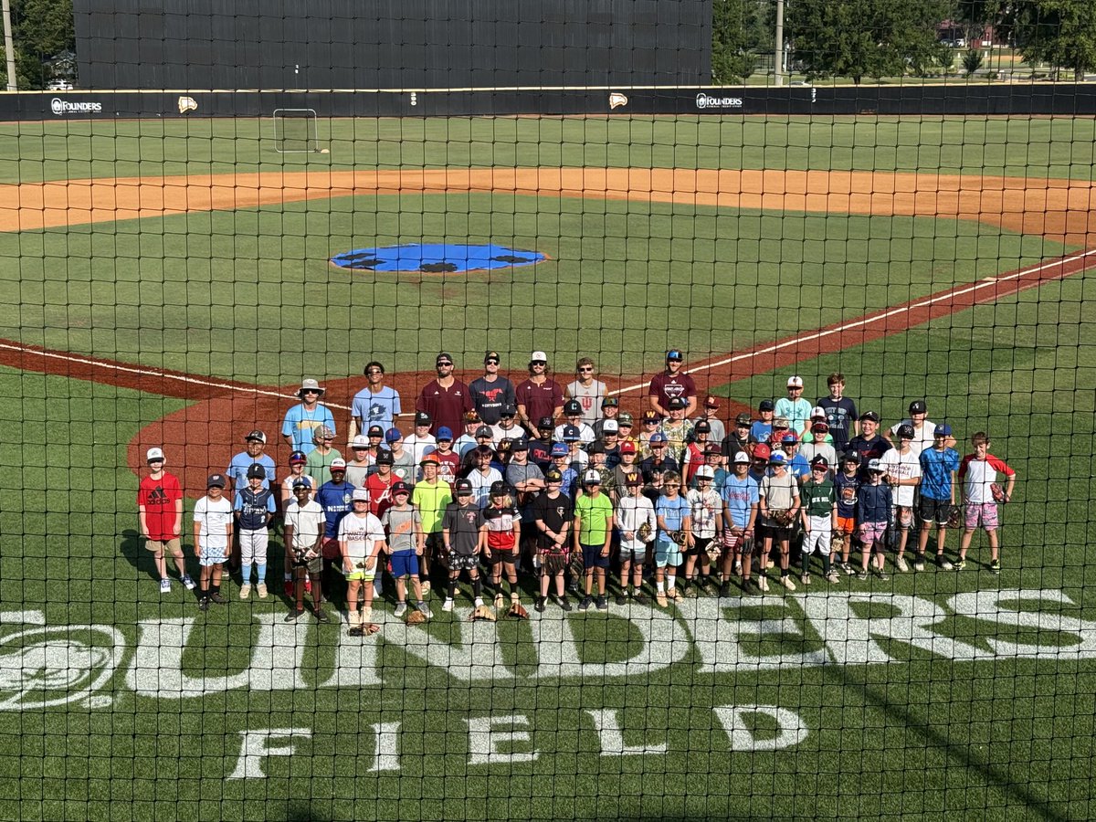 WinthropBSB's tweet image. Another great week of youth camp in progress!
We offer 2 more weeks.
July 7-10 and July 28-31
Visit mikemcguirebaseballcamps.com