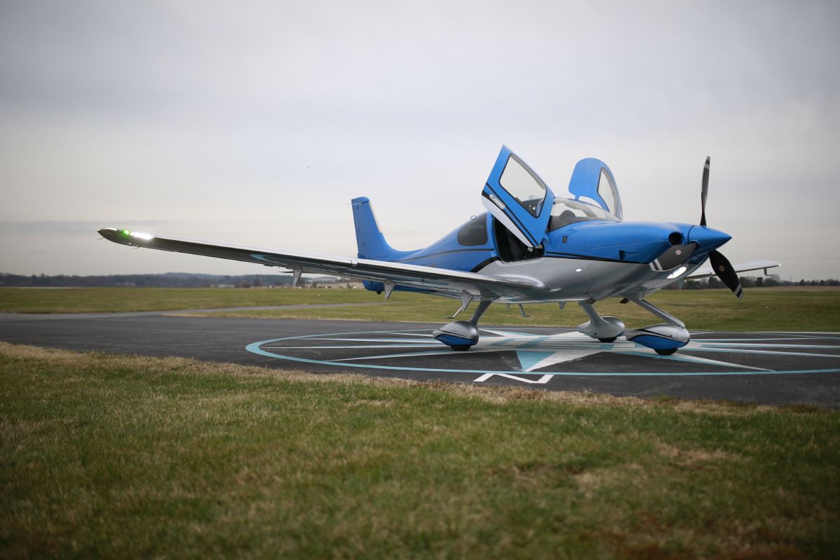 flywithaopa's tweet photo. Thinking of buying an aircraft? Learn the 5 key steps to make a smart investment, from financing to closing the deal. Don’t let surprises stall your purchase.
Read more: https://t.co/A3wX6UkmHQ 

#flywithaopa #aviation #avgeek #aopa #flying #finance https://t.co/6Nhb69239B