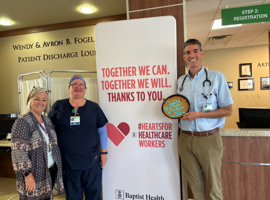 snowscholarship's tweet image. 💉 Yesterday marked 25 years of providing FREE college physicals &amp;amp; Meningitis vaccines to #SnowScholars thanks to @BaptistHealthSF! Huge thanks to Jan Dymtrow, Dr. Goldstein, Carolyn Pucci &amp;amp; Baptist Health for helping our Scholars start college healthy &amp;amp; ready!