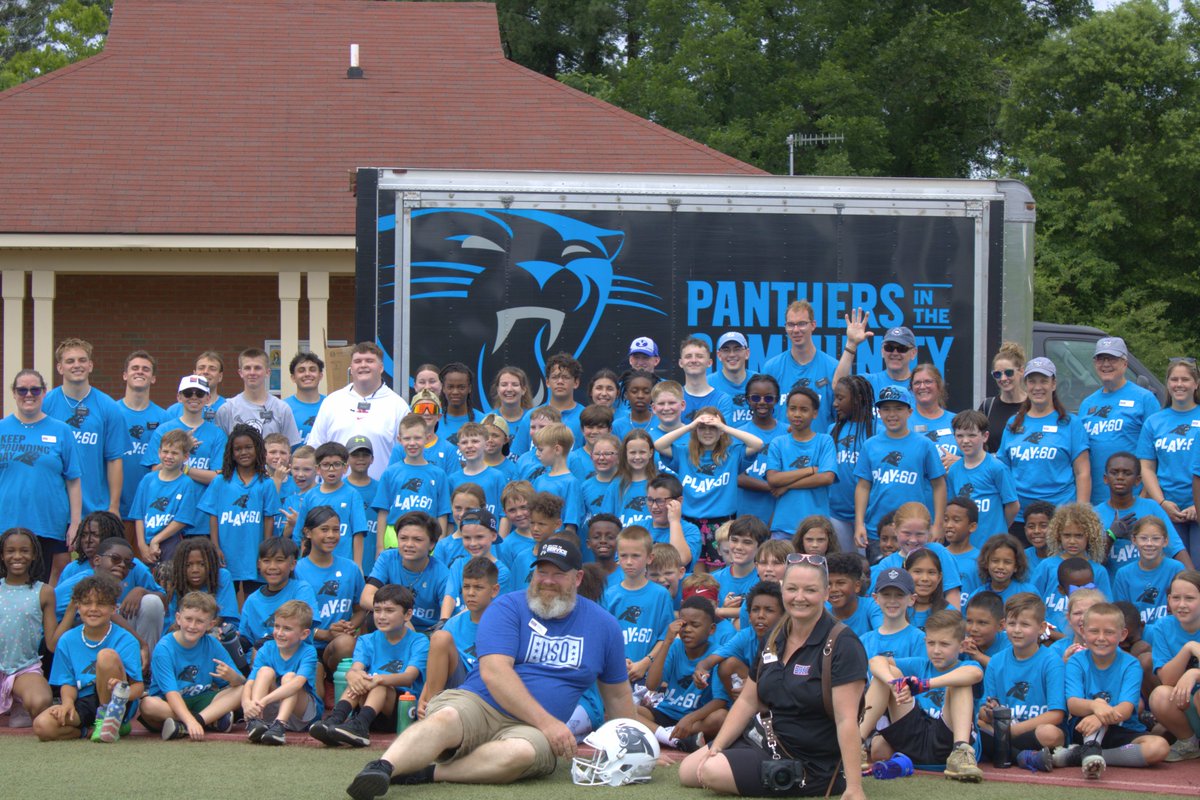 PanthersCR's tweet image. It was a special day with service members and their families at Fort Bragg, as the Carolina @Panthers hosted a #Play60 Camp with @USOofNC | #SaluteToService