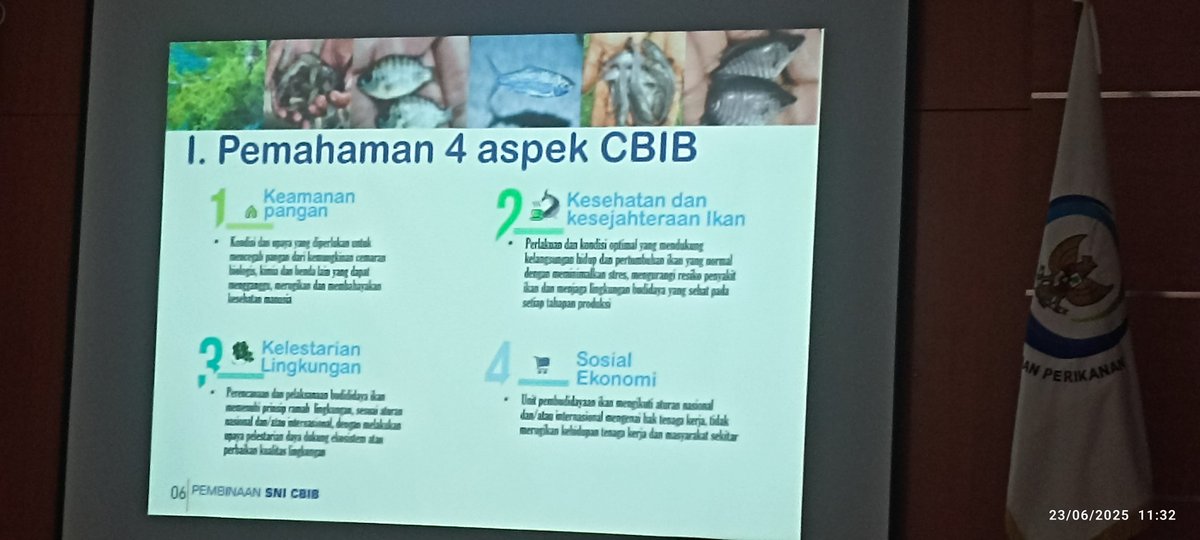 MaenTwit's tweet photo. Senin(23/6/25),Erwin,Luhkan Kab.Karangasem.Bimtek kepada pembudidaya tentang Maggot dan CBIB di BPIU2K Karangasem#LuhkanSatminkalGONDOL #Karangasem
@bpbatmandiangin
@KarangasemKab
@kkpgoid
@BudidayaKKP
@bppsdm_kp
@bppsdm_gondol https://t.co/BjKdxUGoQ6