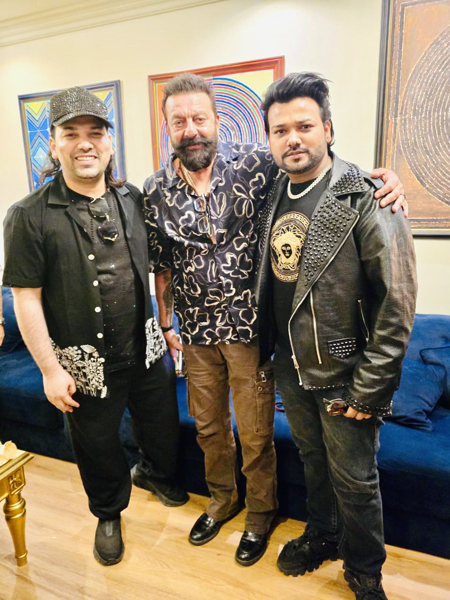 Shadab Faridi (@iamshadabfaridi) on Twitter photo Had a great time with the legend of our country... One & all Sanjay Dutt Sir aka #sanjubaba... So much to learn from him.... A truly inspiring personality.... 😇 <a href="/duttsanjay/">Sanjay Dutt</a> <a href="/FaridiAltamash/">Altamash faridi</a>
Looking forward to my next collaboration with #sanju Sir...🤩 #baba #duttsahab Had a great time with the legend of our country... One & all Sanjay Dutt Sir aka #sanjubaba... So much to learn from him.... A truly inspiring personality.... 😇 <a href="/duttsanjay/">Sanjay Dutt</a> <a href="/FaridiAltamash/">Altamash faridi</a>
Looking forward to my next collaboration with #sanju Sir...🤩 #baba #duttsahab