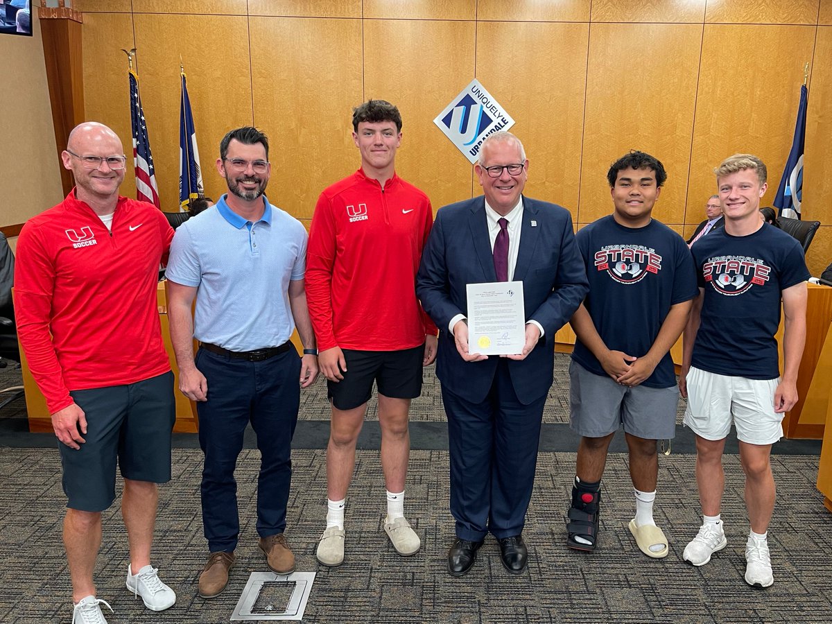 JHawkBoySoccer's tweet photo. We were honored to have the UHS Boys Soccer team recognized at last week’s City Council meeting. Huge thank you to @CityofUrbandale community for the incredible support throughout our amazing season! ❤️⚽💙 #JHawkNation https://t.co/bCRkg6Fn9p